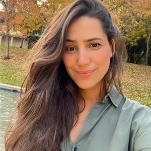 Meet your Posher, Dayane